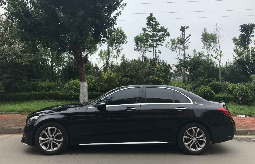 40萬的車能抵押融資多少錢(融資抵押車輛的風(fēng)險(xiǎn))? (http://m.jtlskj.com/) 知識(shí)問答 第1張